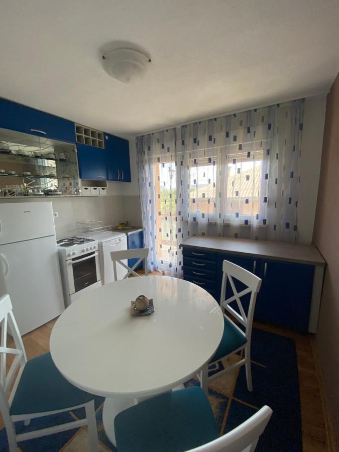 Apartman “Iva” Lägenhet Drvar Exteriör bild